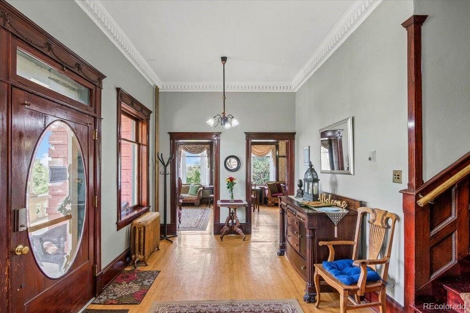 310 E Second Street