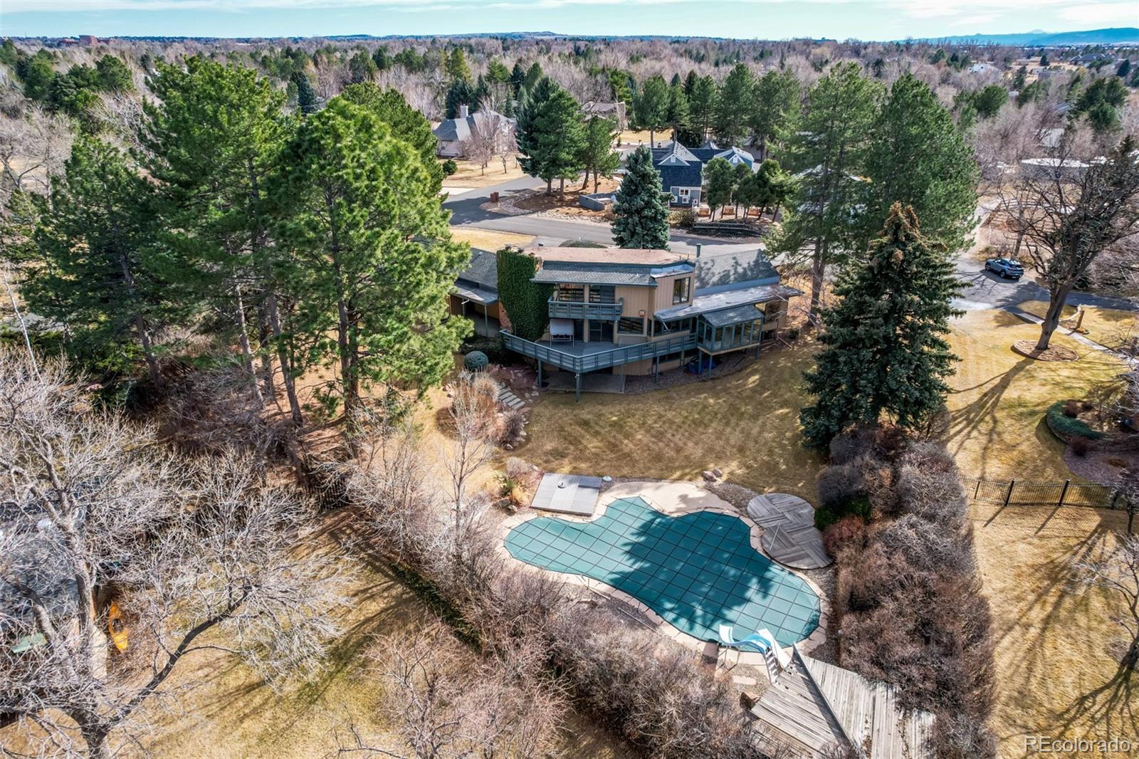 885 Front Range Road