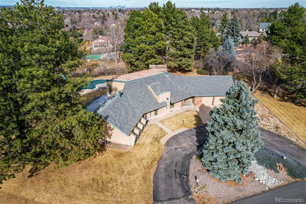 Photo of 885 Front Range Road, Littleton, CO 80120 (MLS # 7030860)