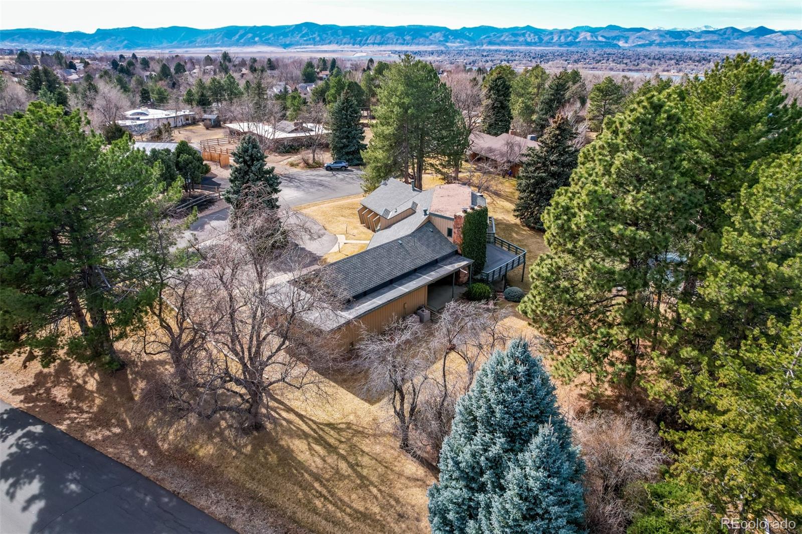 885 Front Range Road