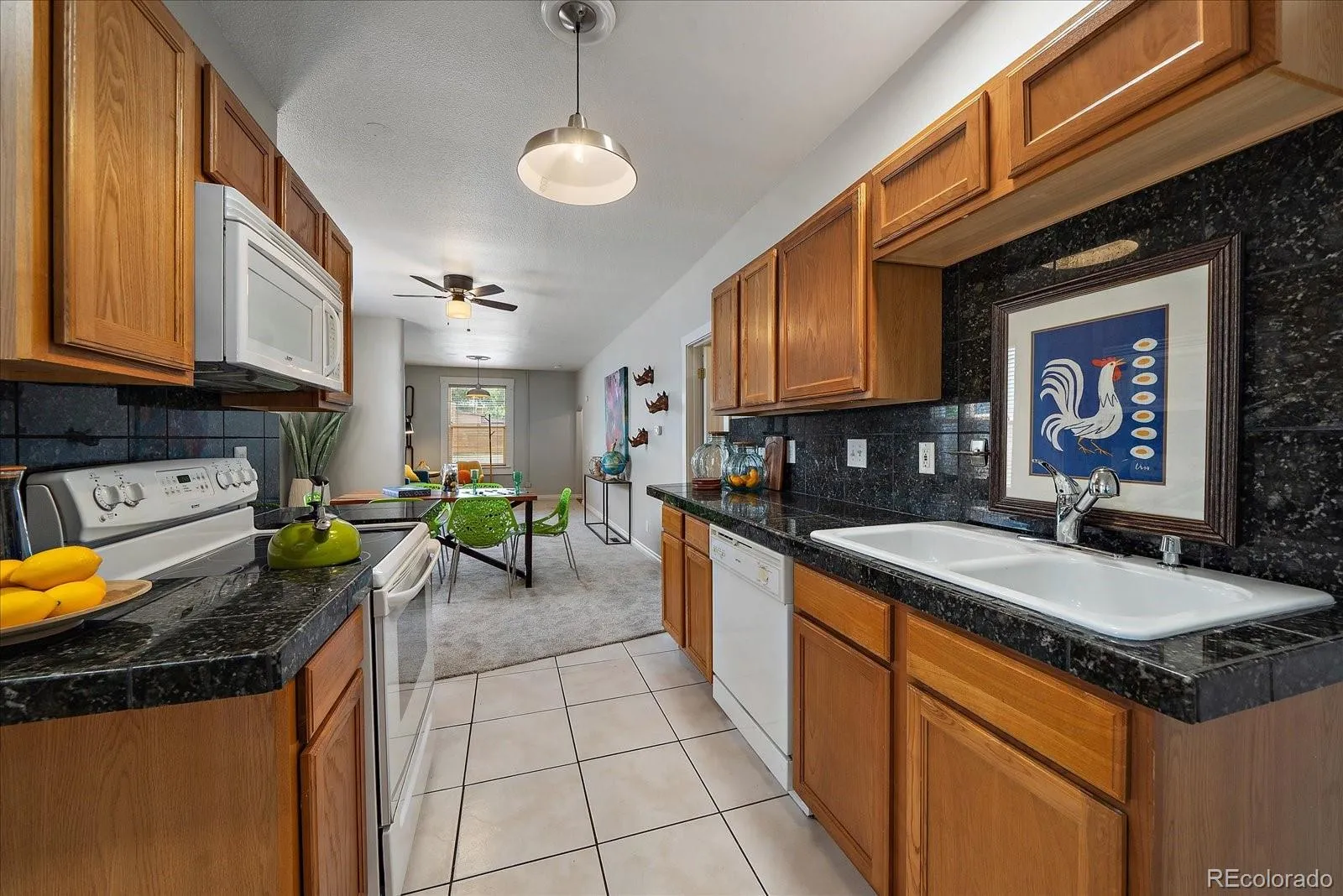 Denver, Colorado 80211, United States, 2 Bedrooms Bedrooms, ,1 BathroomBathrooms,Residential,Active,202839