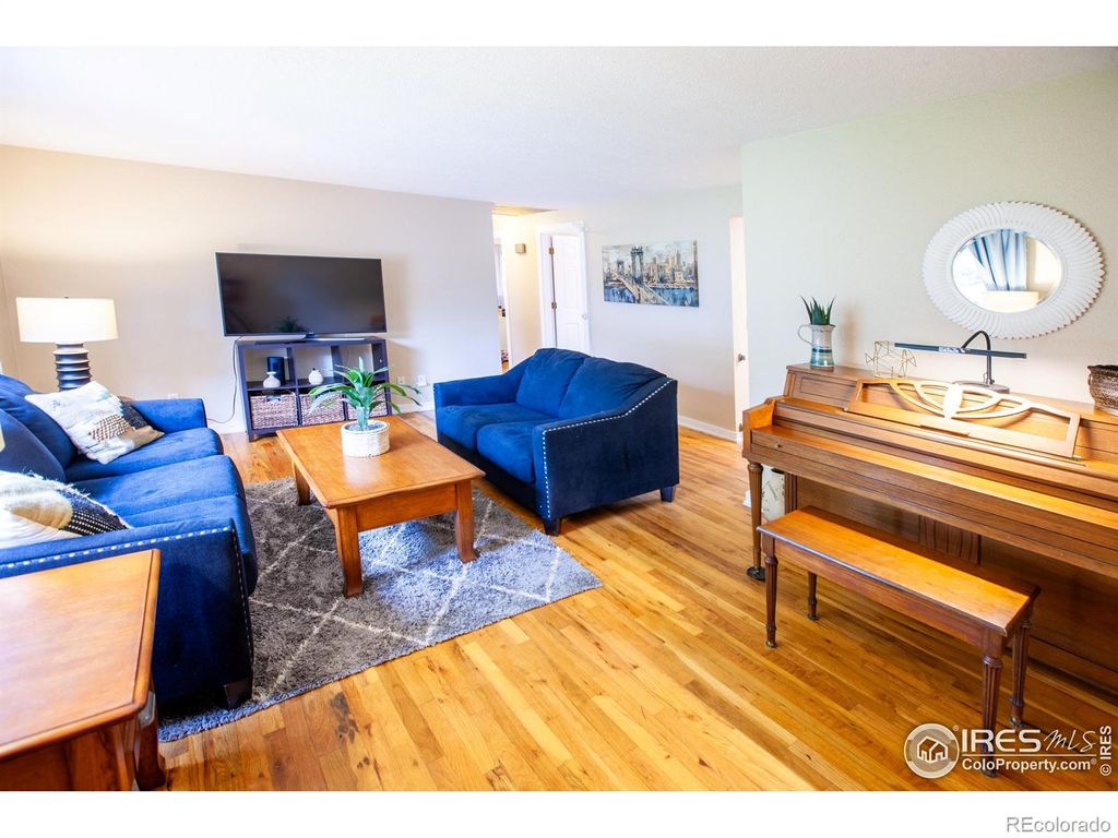 Photo of 960 E 10th Avenue, Broomfield, CO 80020 (MLS # IR1045331)