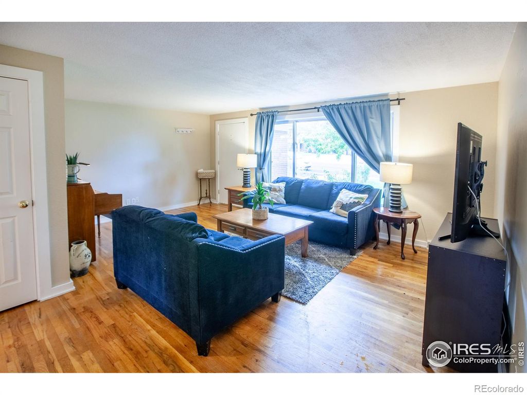 Photo of 960 E 10th Avenue, Broomfield, CO 80020 (MLS # IR1045331)