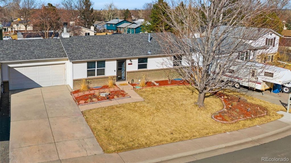 Photo of 8985 W Euclid Avenue, Littleton, CO 80123 (MLS # 8400983)