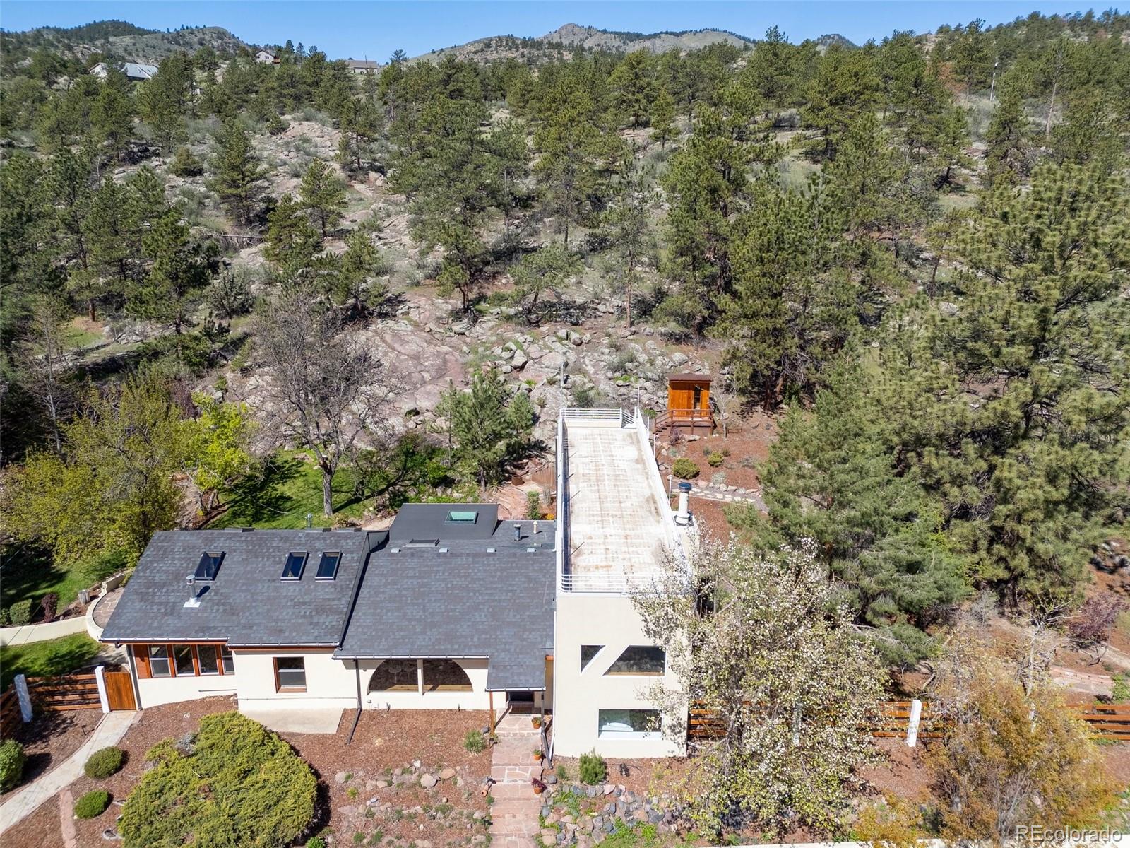 1669 Apple Valley Road