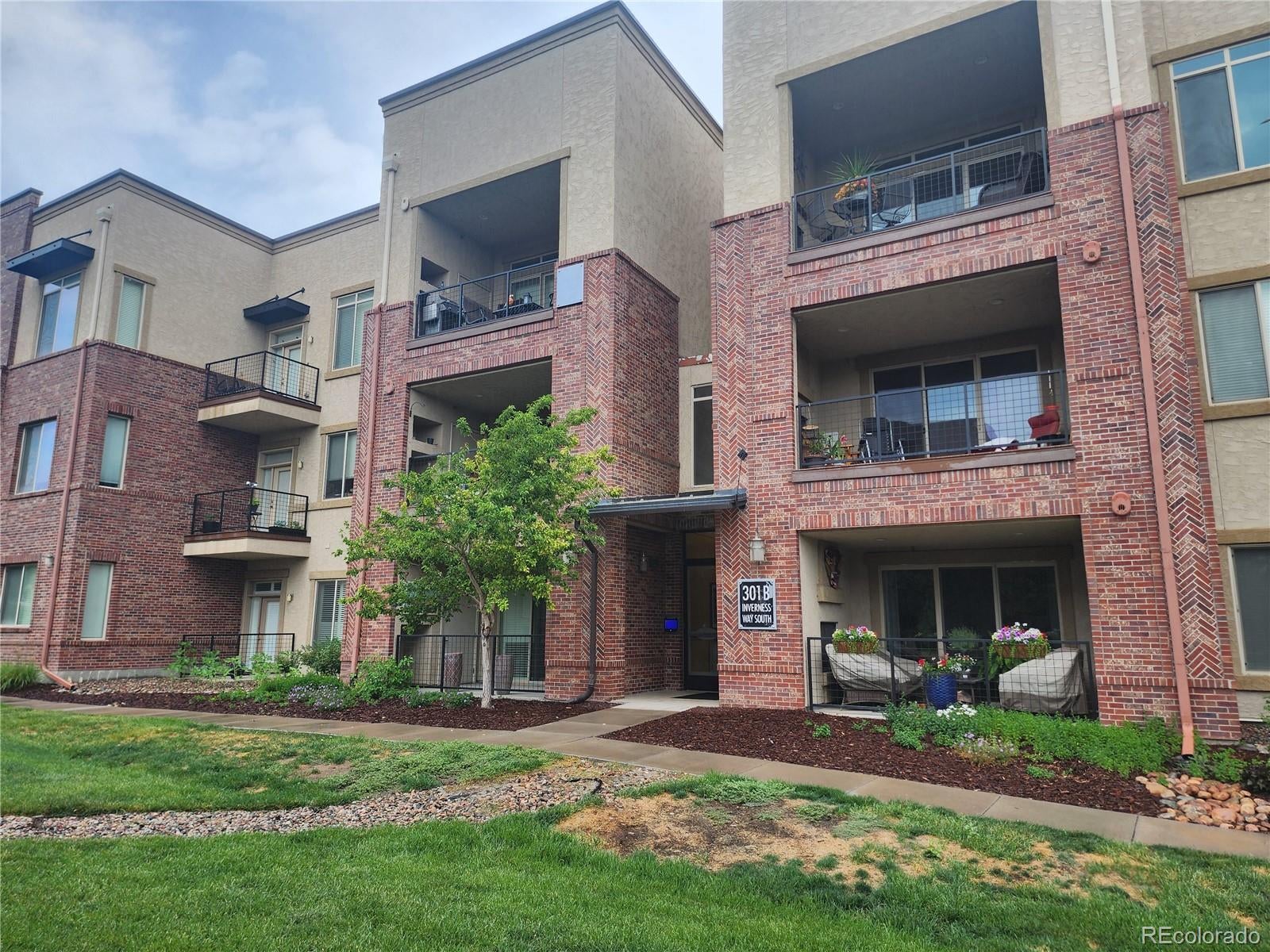 301 Inverness Way 307