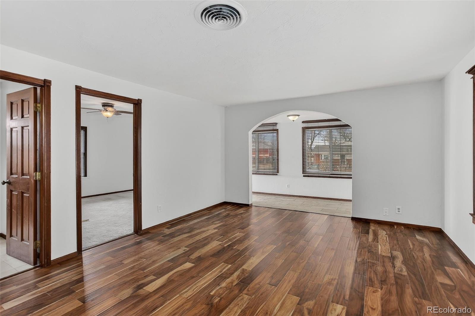 6170 N Oneida Street