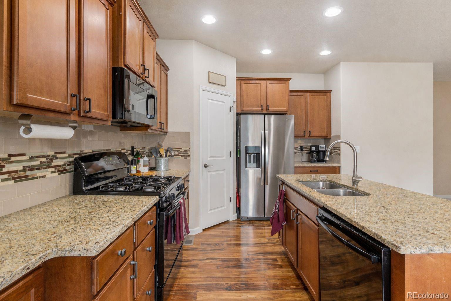 843 Settlers Drive