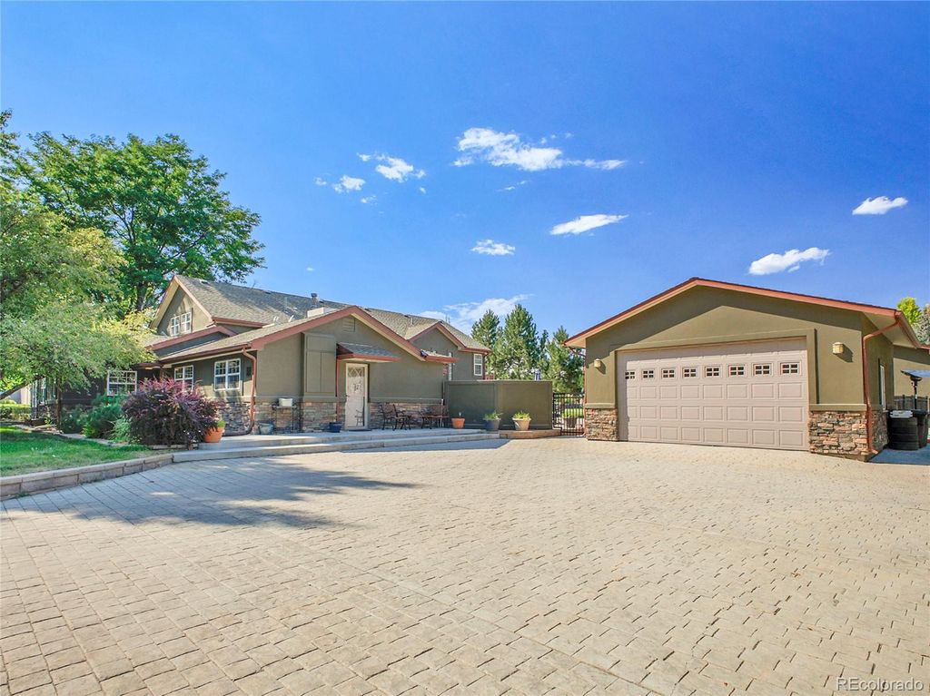 Photo of 16395 W 54th Avenue, Golden, CO 80403 (MLS # 9796865)