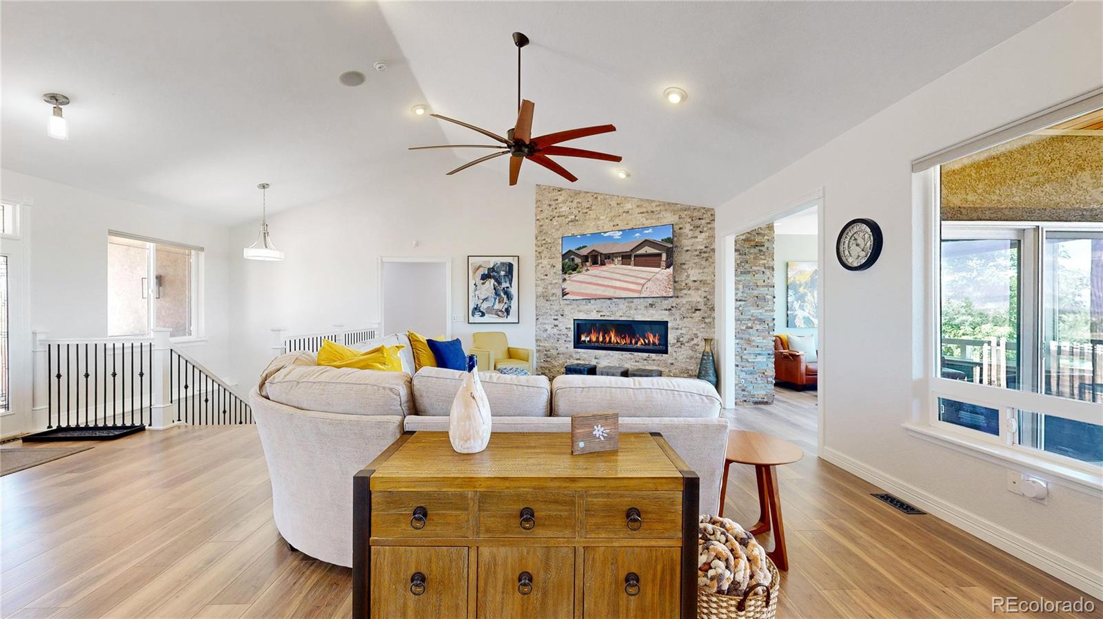 1246 Highland Place