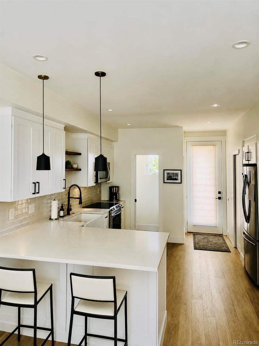 1917 W Elk Place 1