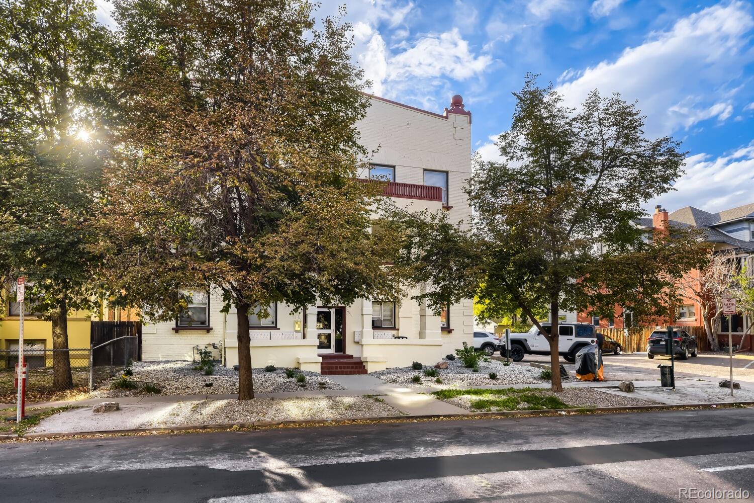 1629 N Clarkson Street 34