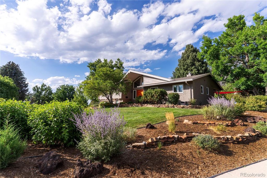 Photo of 6852 S Clayton Way, Centennial, CO 80122 (MLS # 4688222)