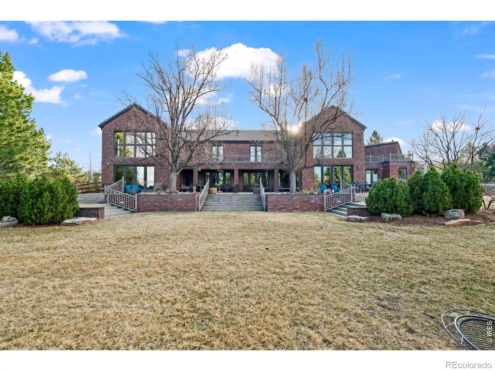 8414 Firethorn Court