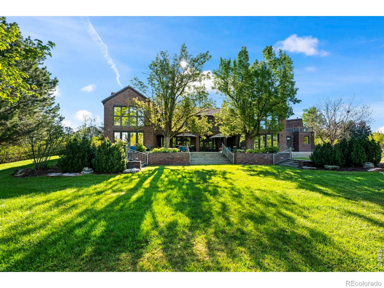 8414 Firethorn Court