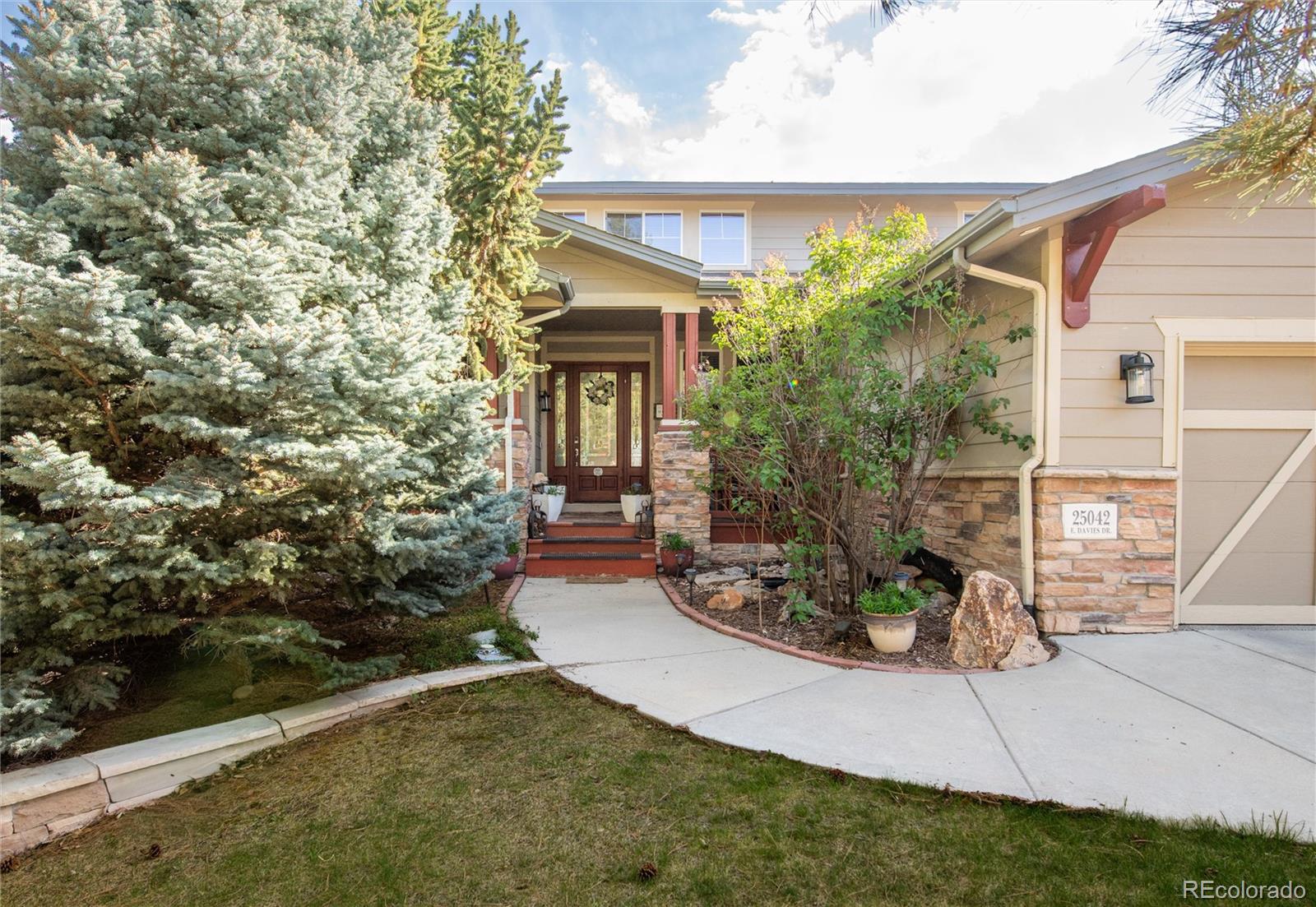25042 E Davies Drive