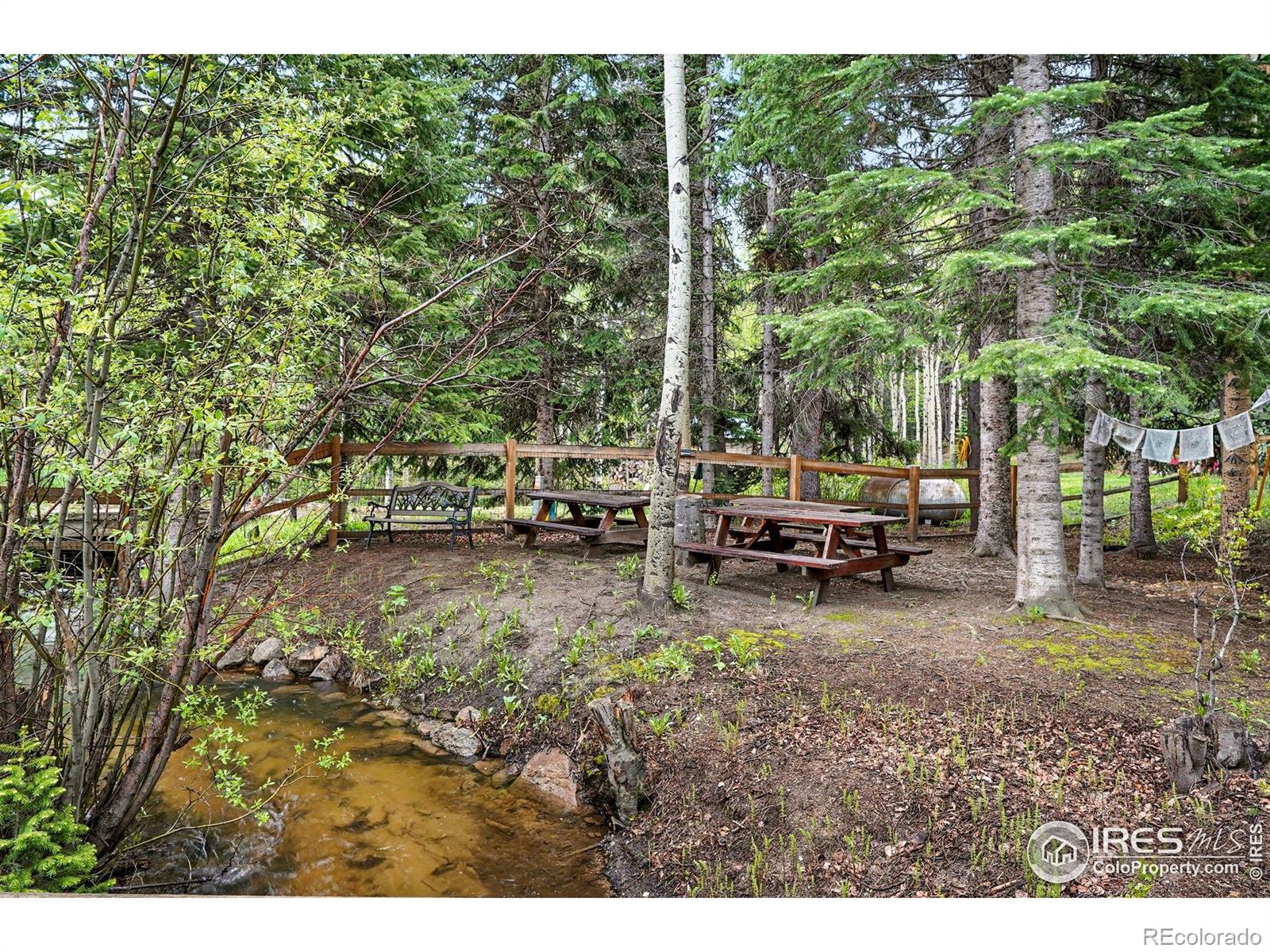 1634 Caribou Road