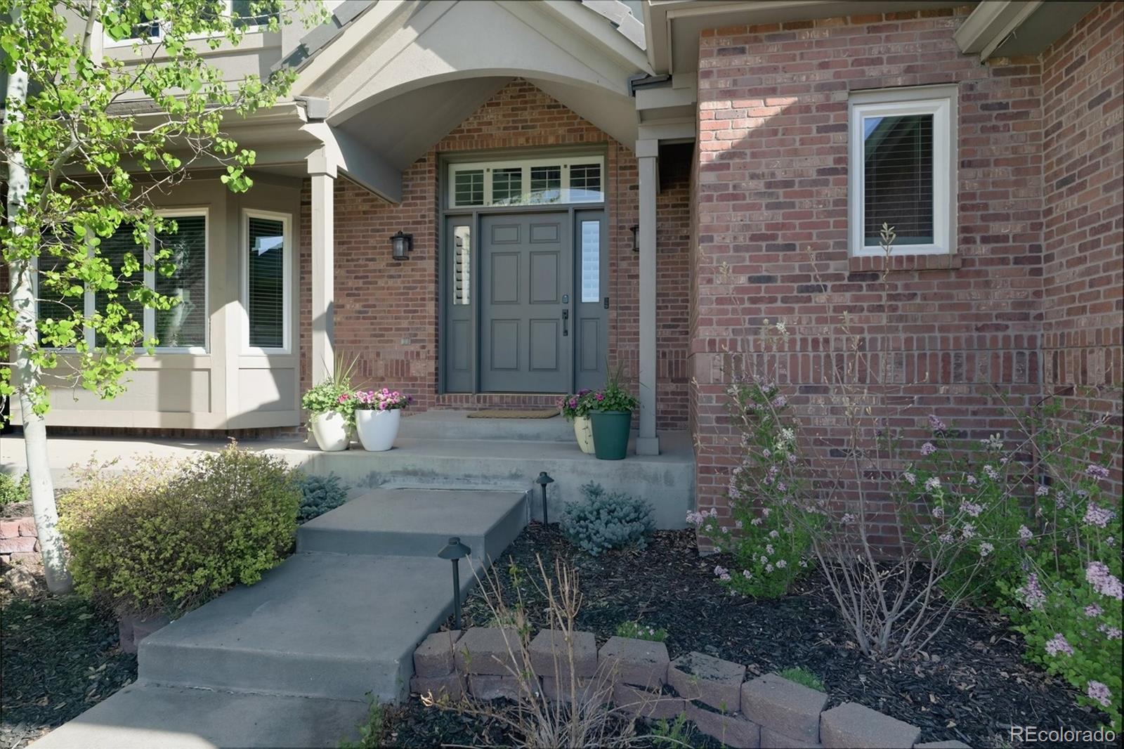 9521 E Maplewood Circle