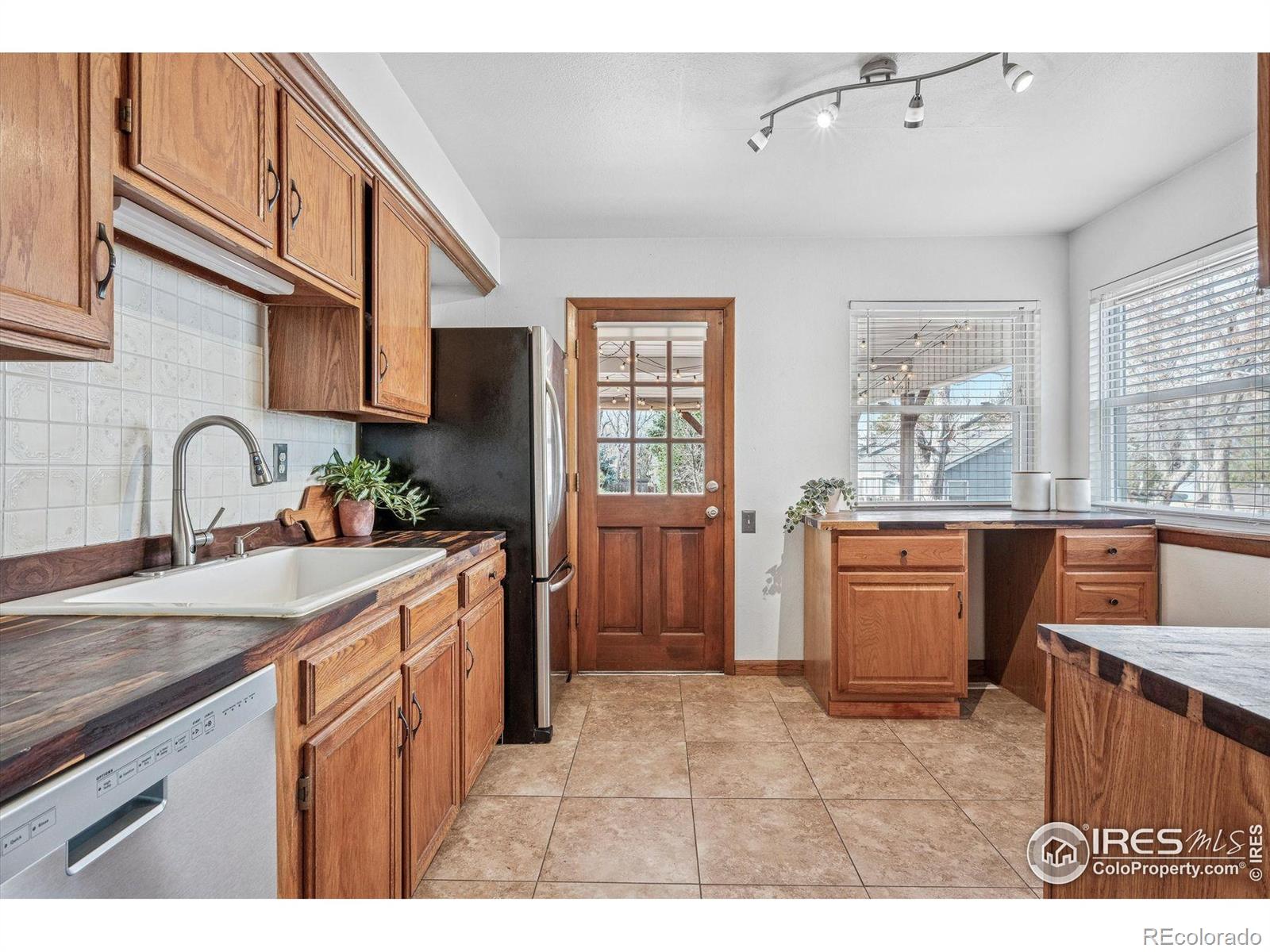 4541 Ensenada Street