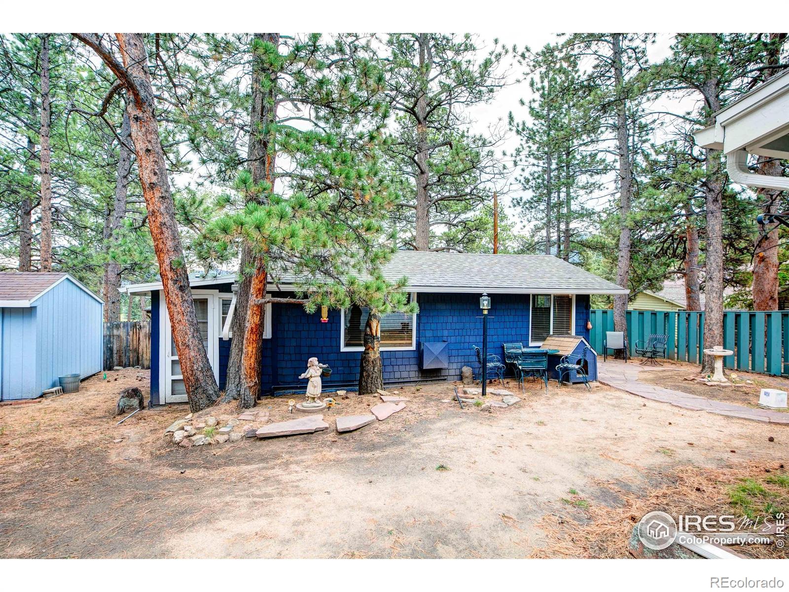 910 Shady Lane