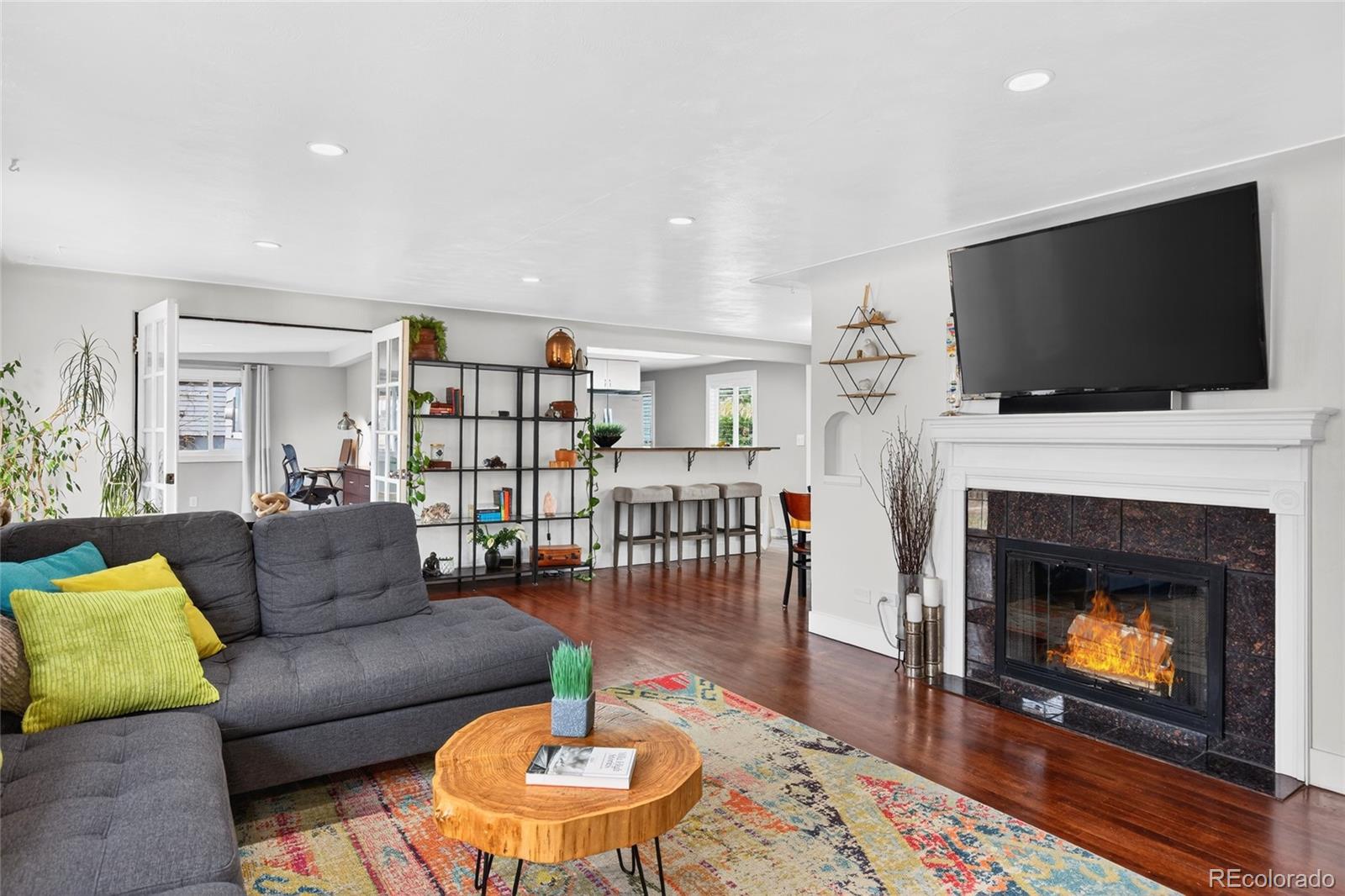 2916 S Downing Street