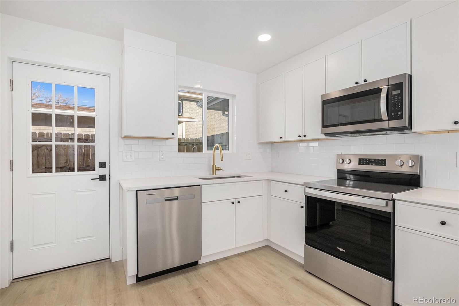 3217 N steele Street