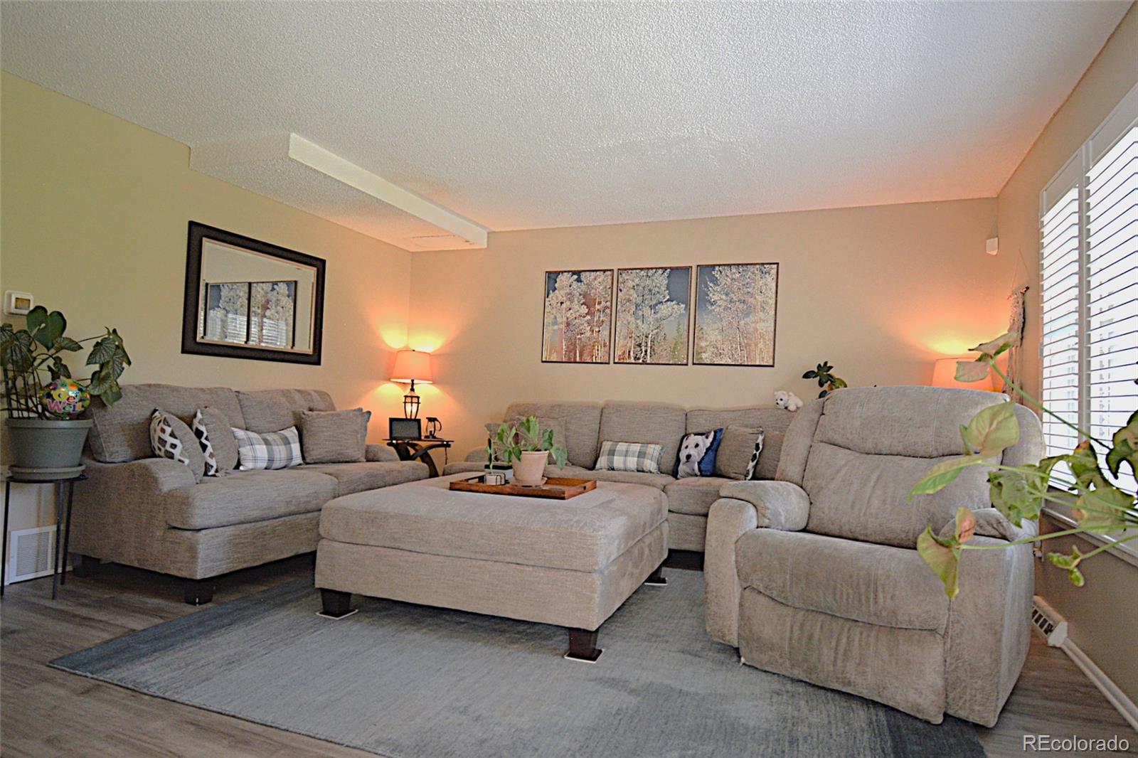 9049 E Nassau Avenue