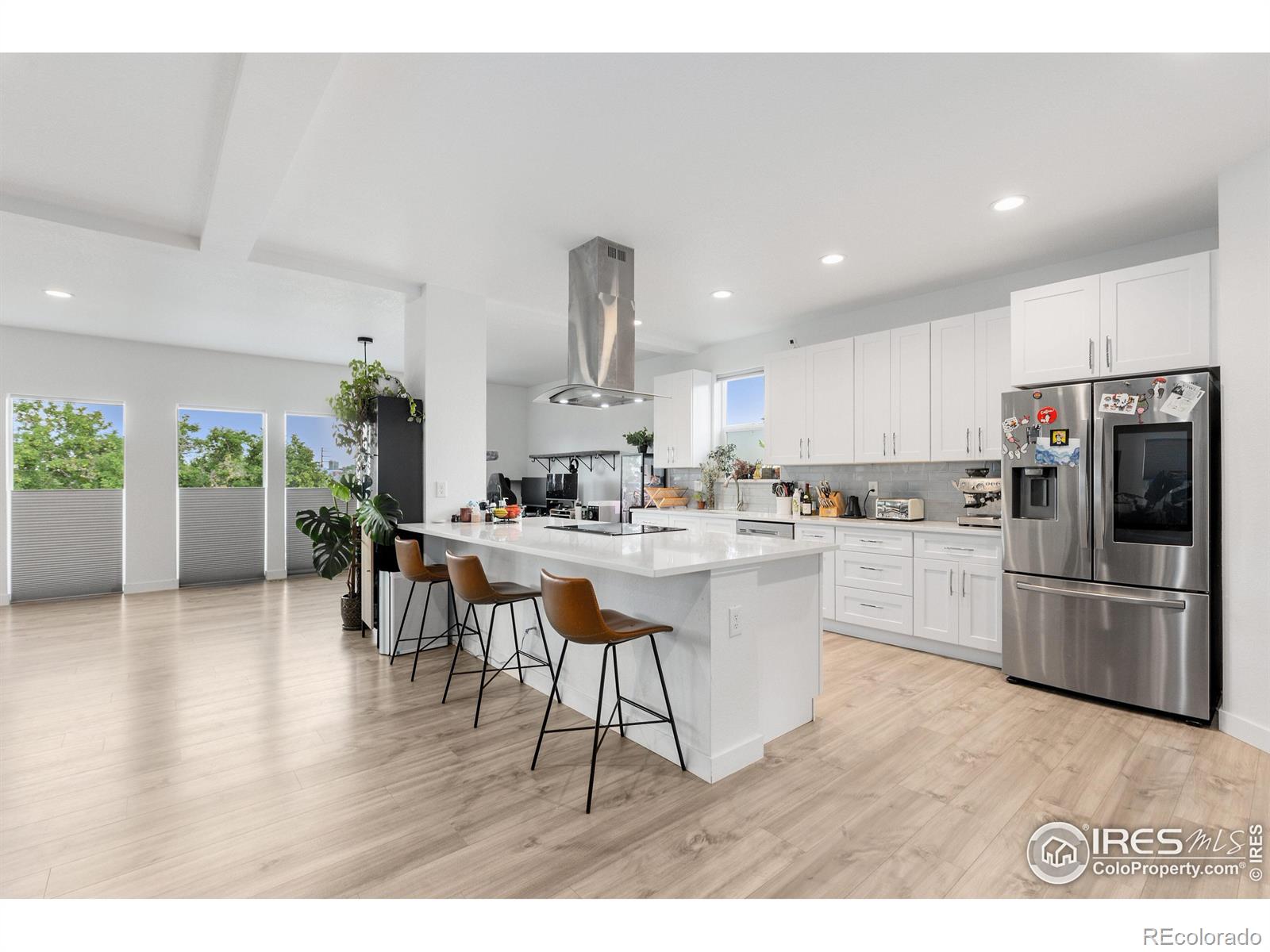 1400 W Alaska Place