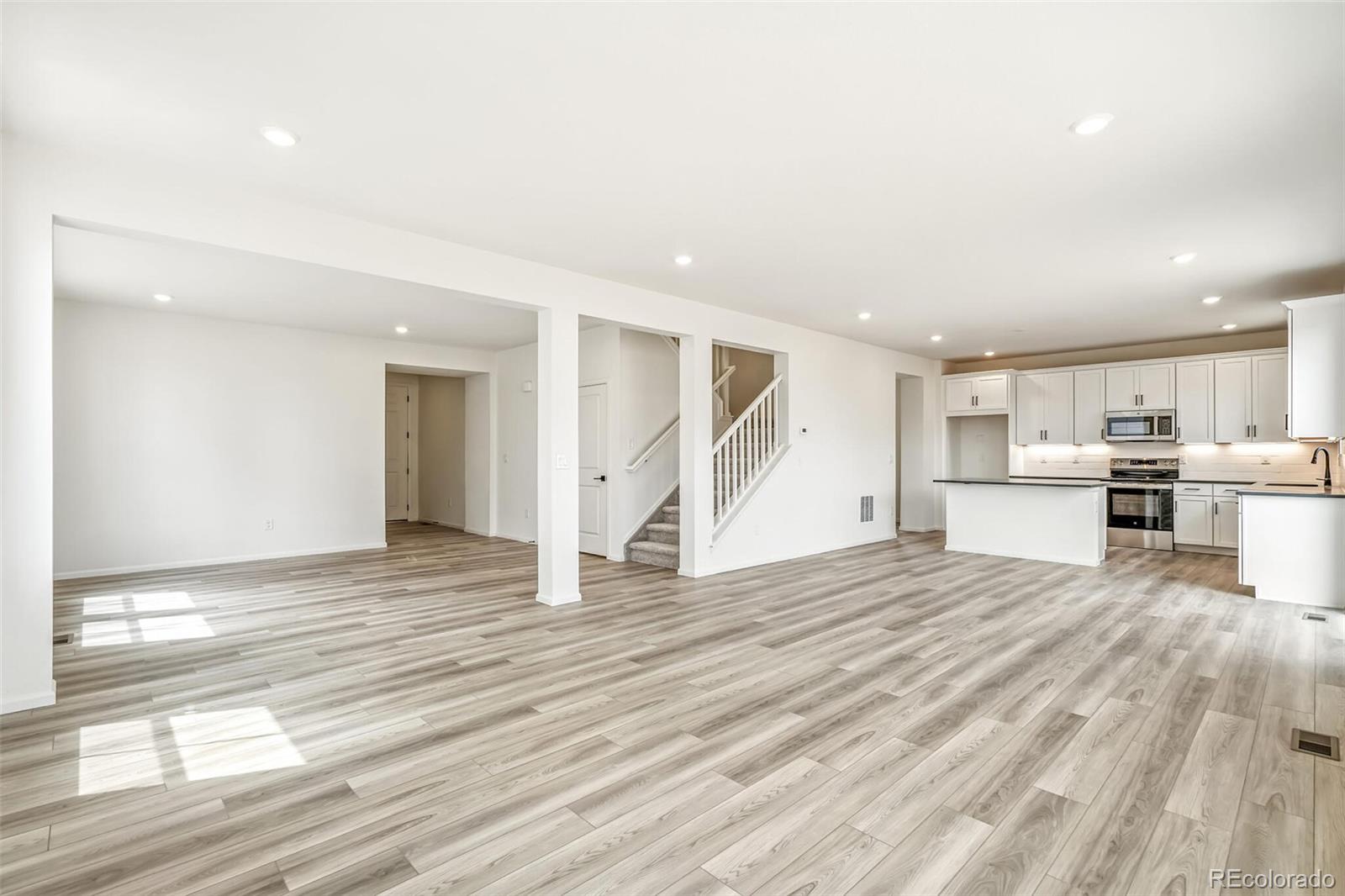 15468 Kearney Street