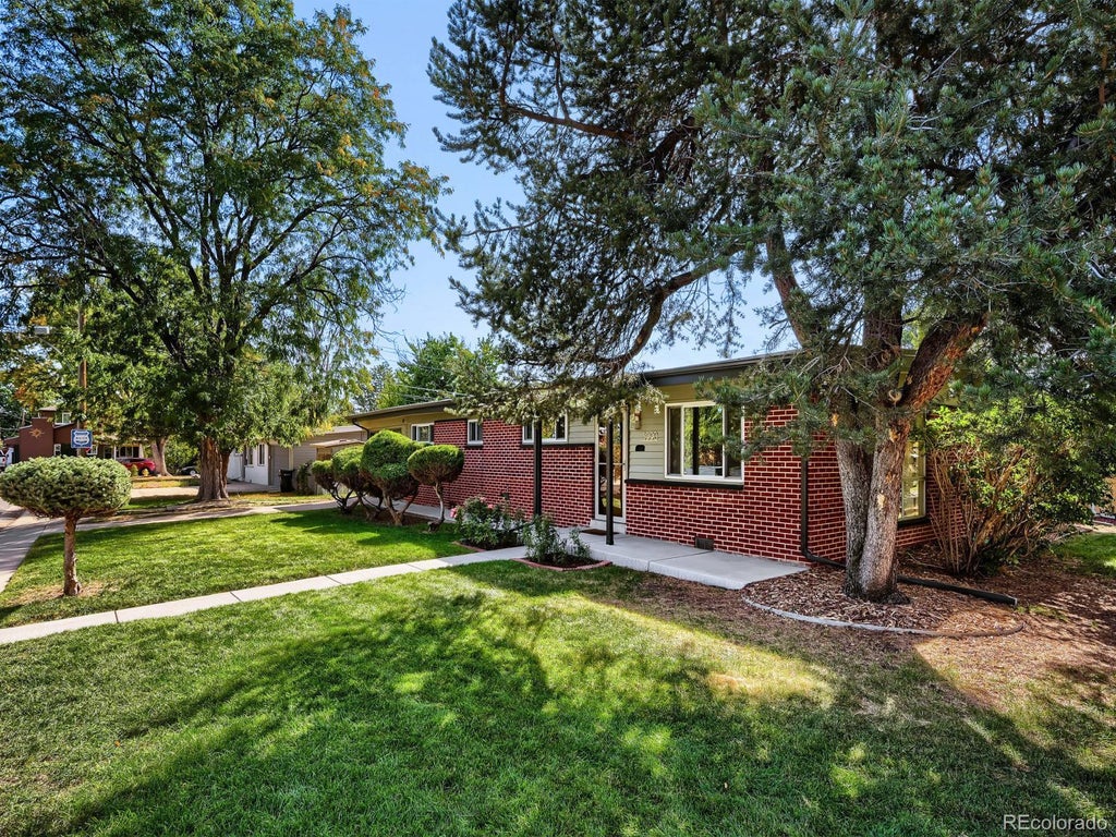 Photo of 5990 Dudley Street, Arvada, CO 80004 (MLS # 7655447)