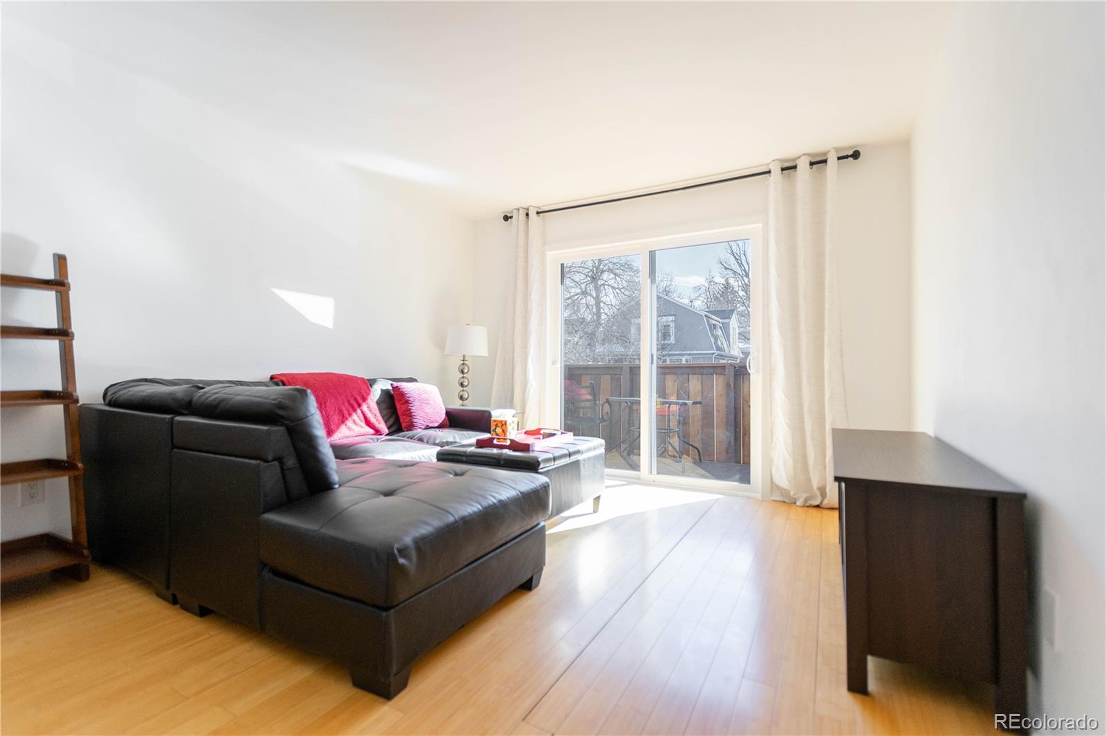 1111 Maxwell Avenue 233