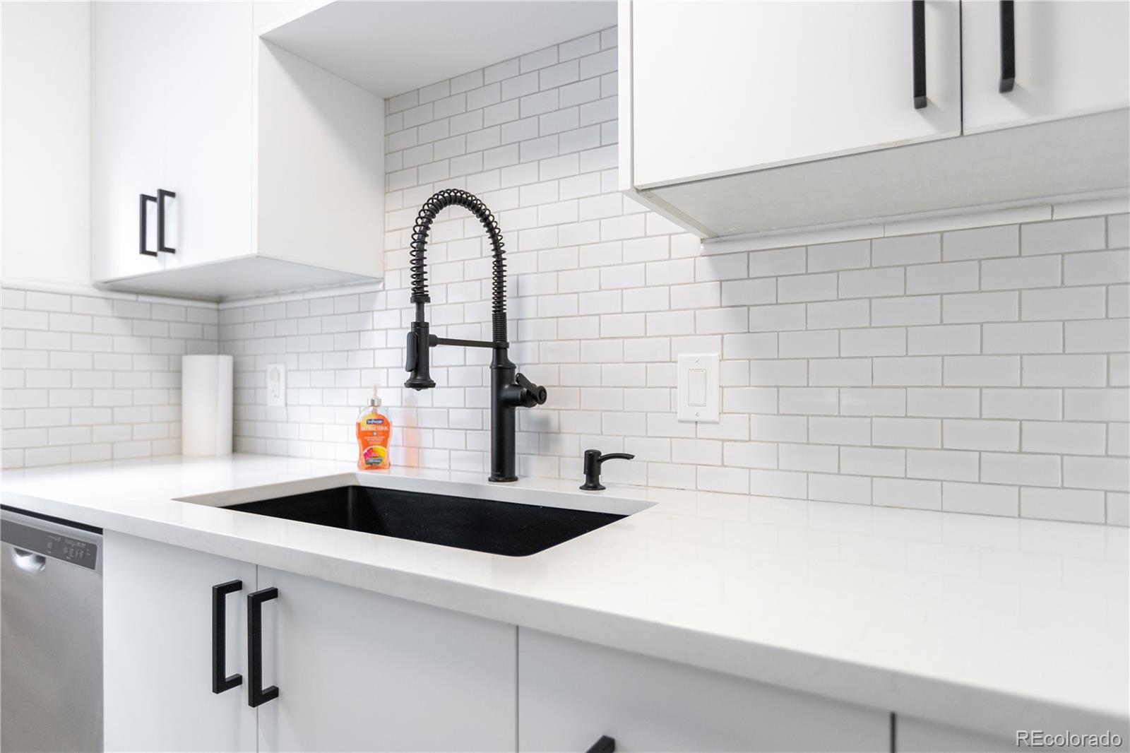 1111 Maxwell Avenue 233