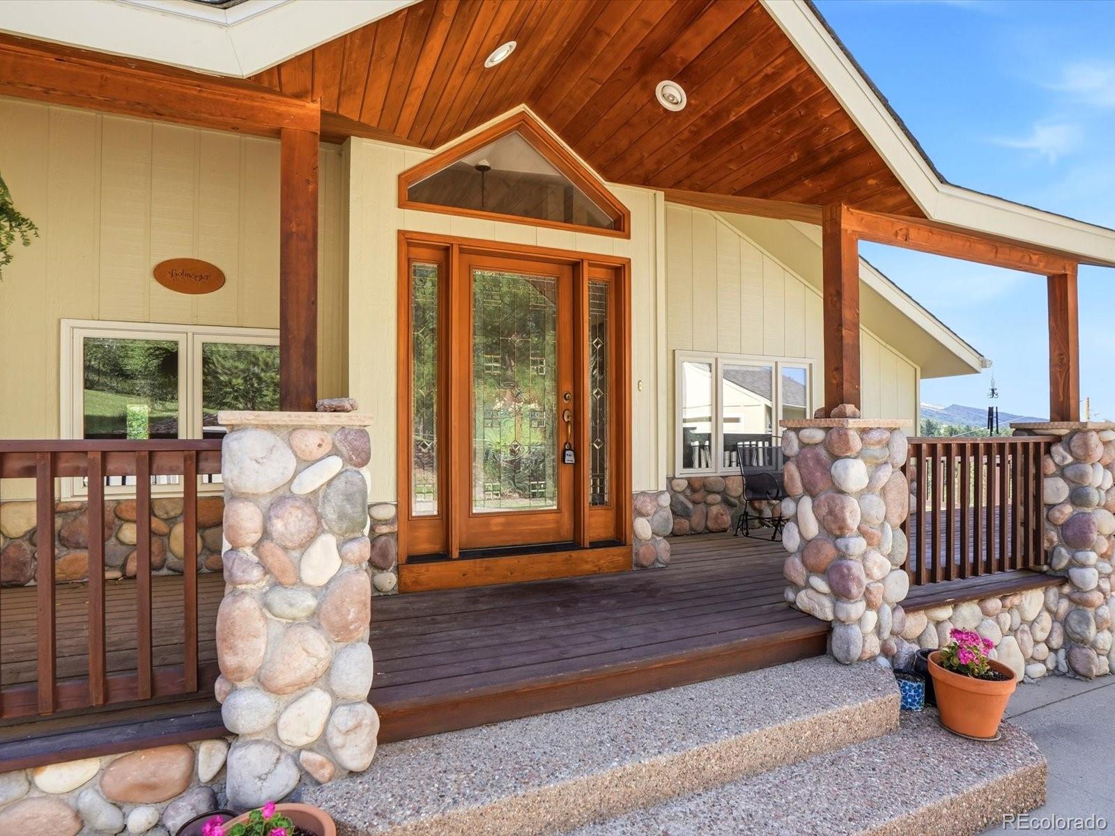 2671 Crestridge Court