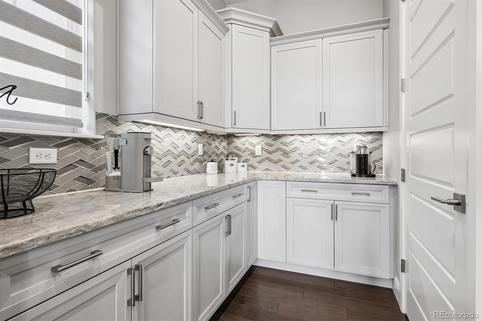 10212 W Cooper Drive