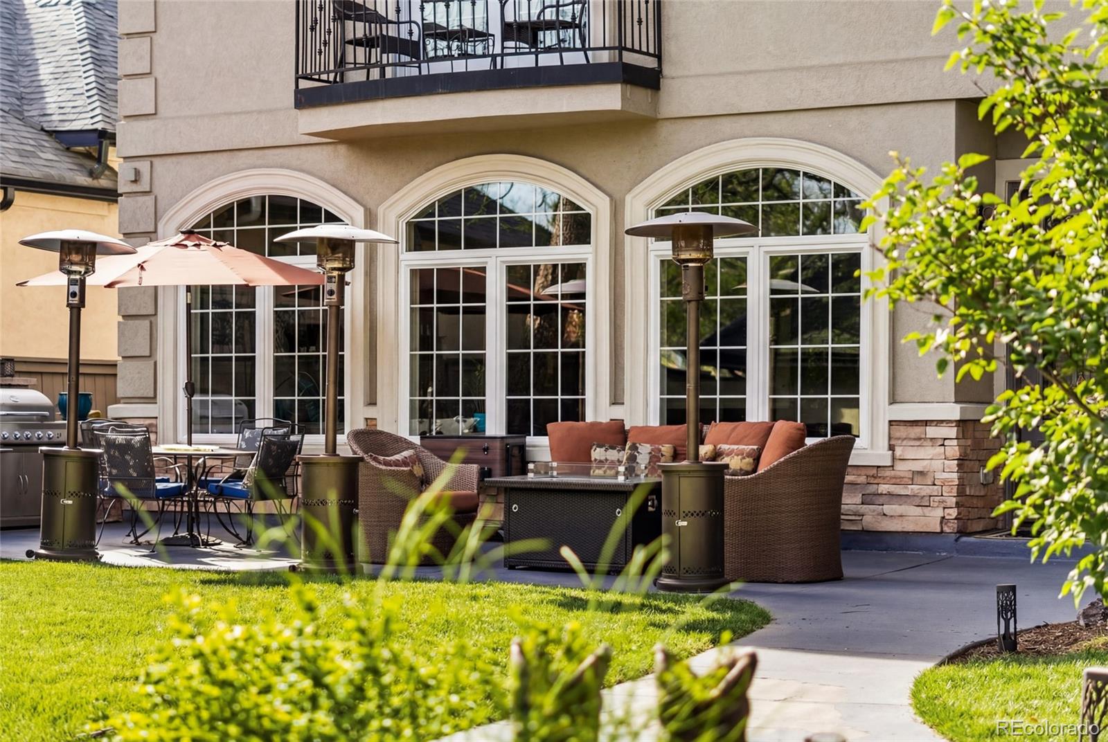 1160 N Monaco Parkway