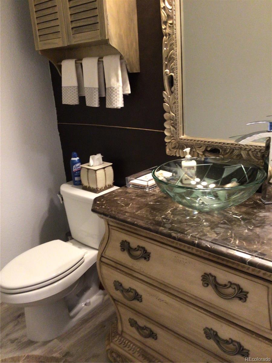 5545 E IRAN Street E