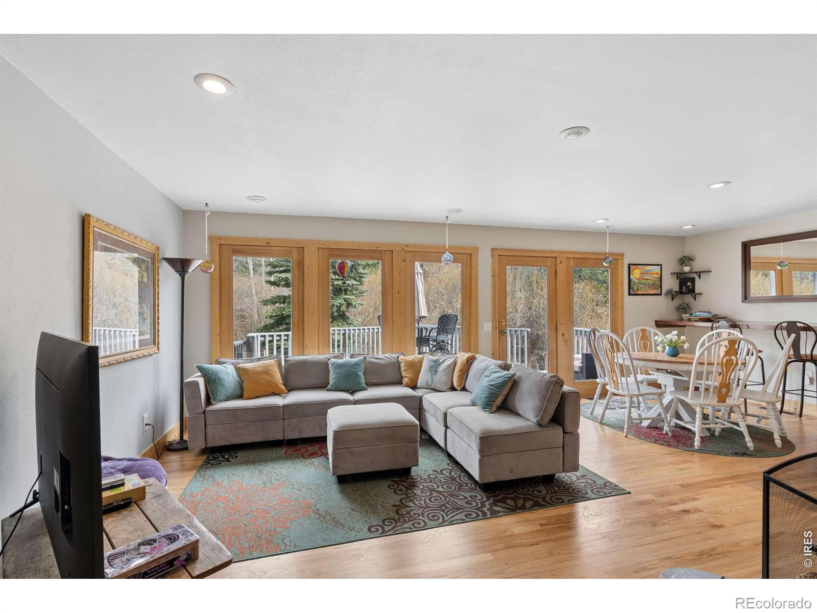 609 W 4th Street
