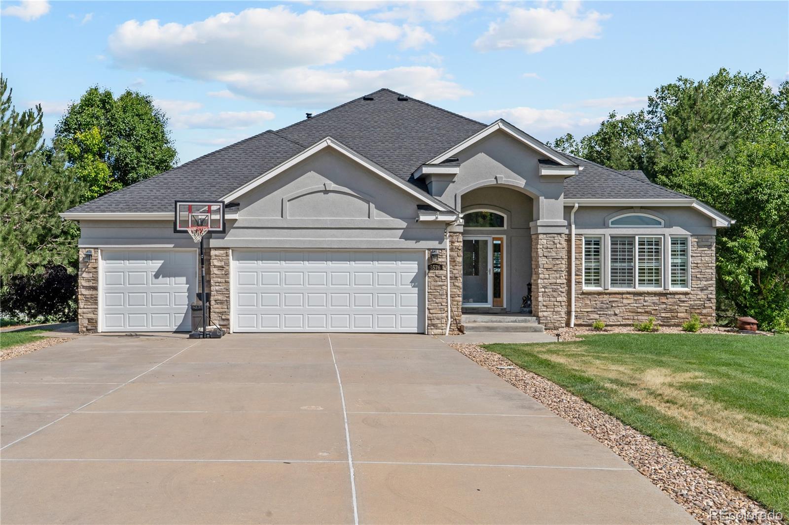9576 E 147th Place