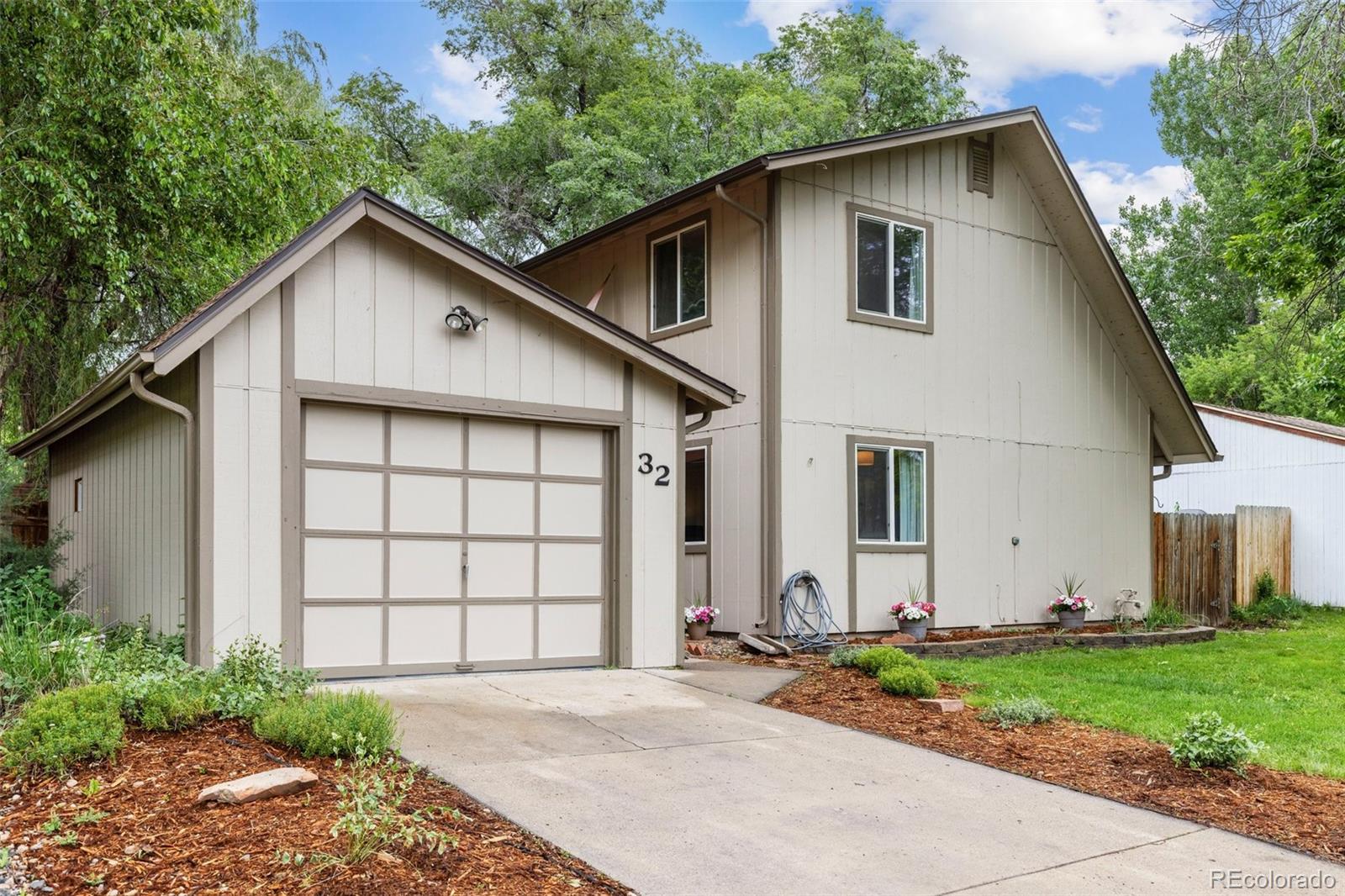 32 Powder Horn Place, Longmont, CO, 80504 1 32 Powder Horn Place