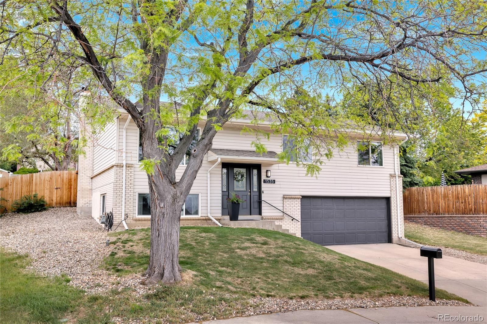 1535 S Zang Court