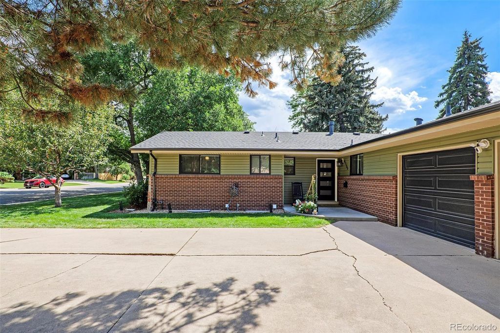 Photo of 6155 S Ivanhoe Street, Centennial, CO 80111 (MLS # 9263590)