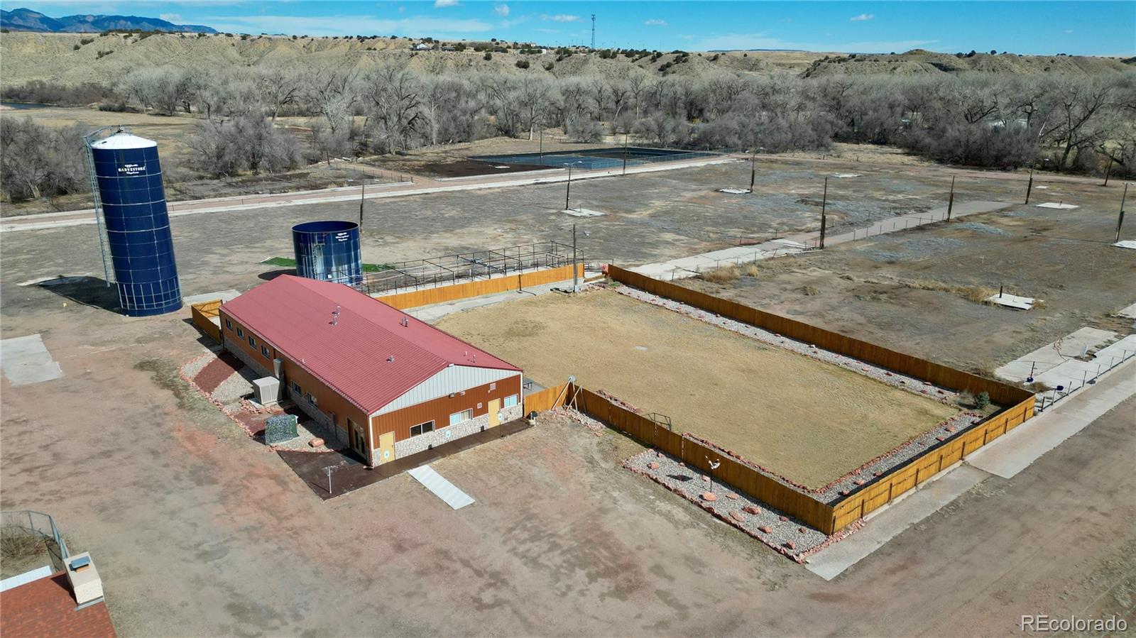 800 N Frazier Avenue