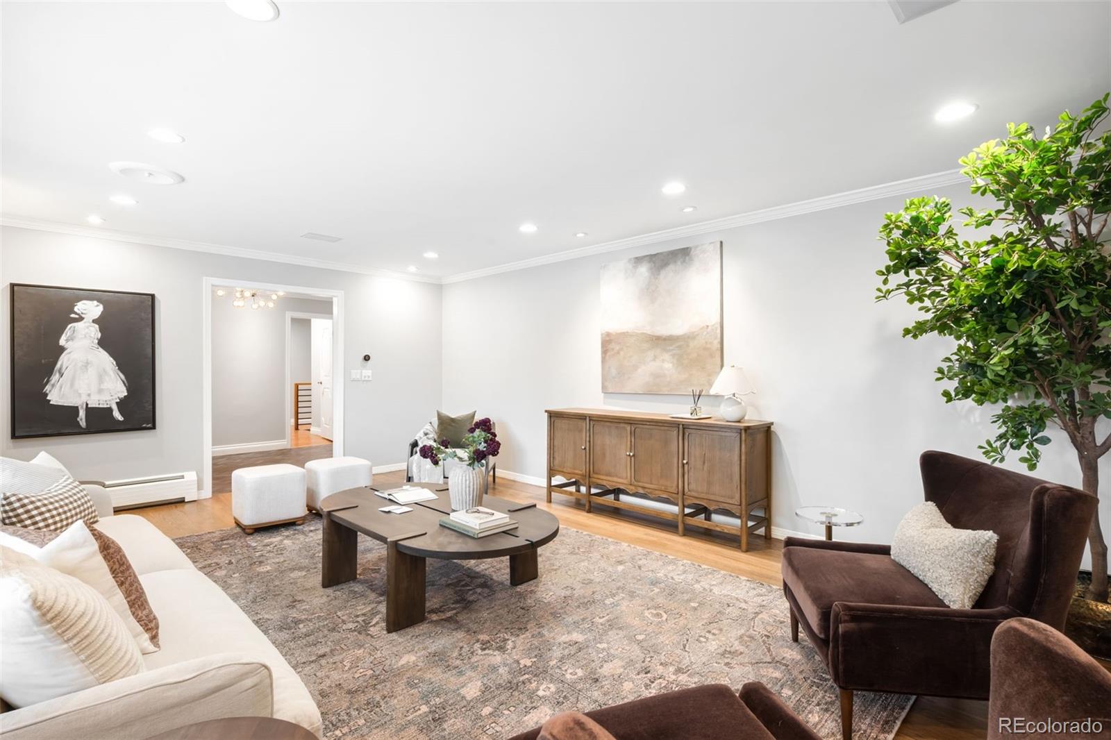 4060 S Clermont Street