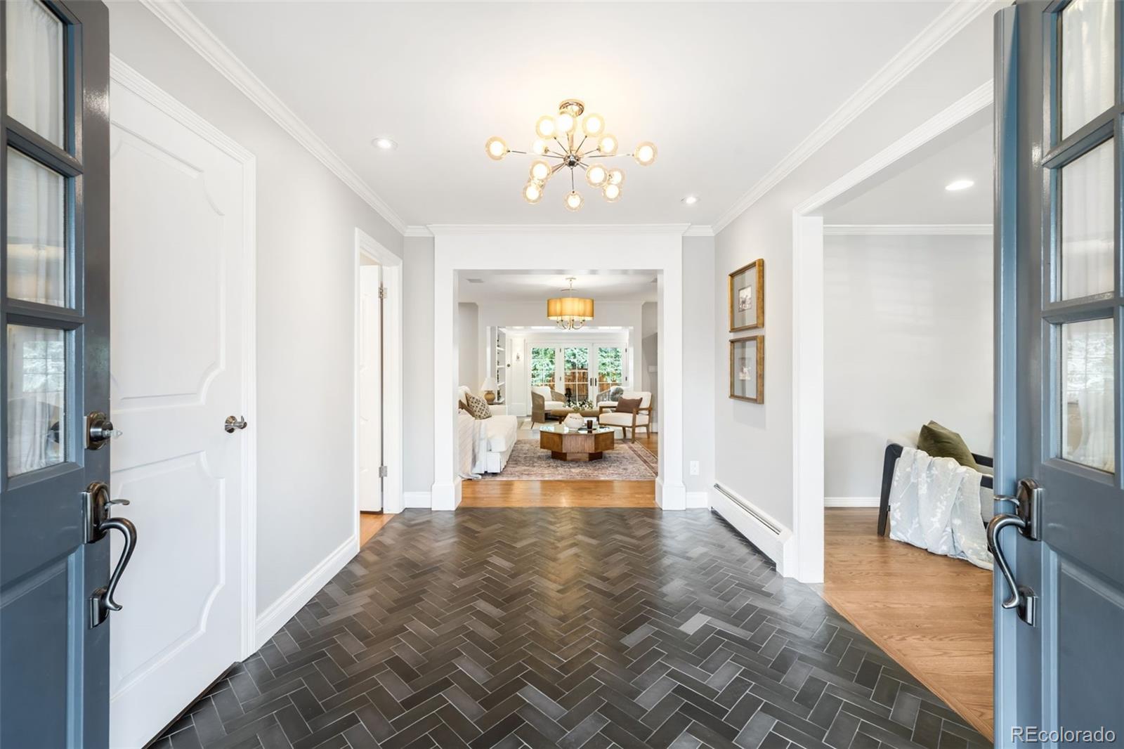 4060 S Clermont Street