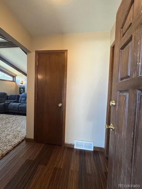 Lamar, Colorado 81052, United States, 3 Bedrooms Bedrooms, ,2 BathroomsBathrooms,Residential,Pending,101261