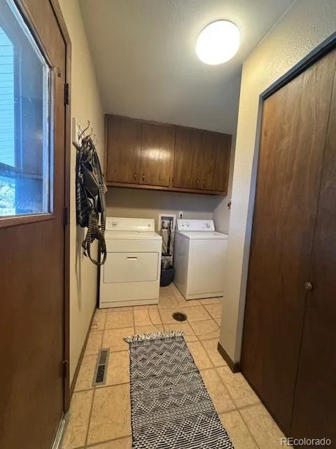 Lamar, Colorado 81052, United States, 3 Bedrooms Bedrooms, ,2 BathroomsBathrooms,Residential,Pending,101261
