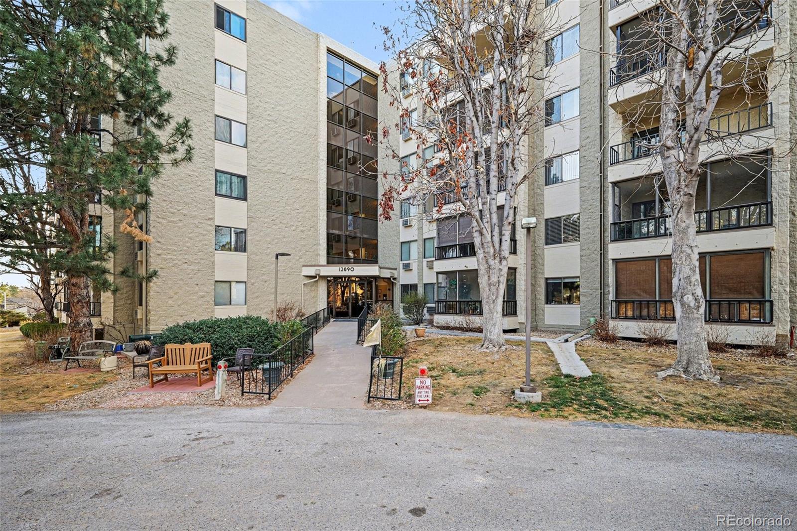 13890 E Marina Drive 206