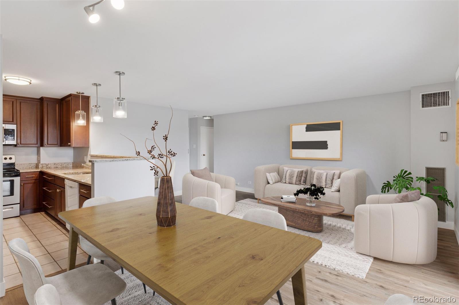 480 S Marion Parkway 802