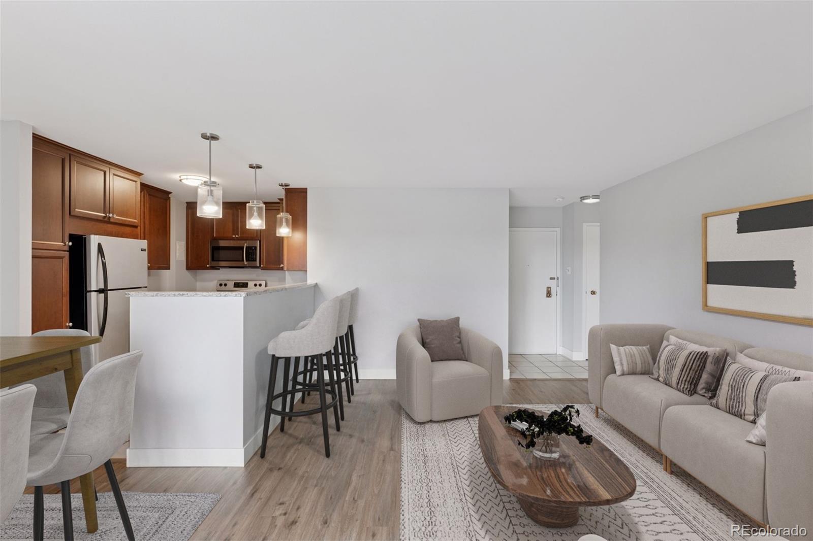 480 S Marion Parkway 802