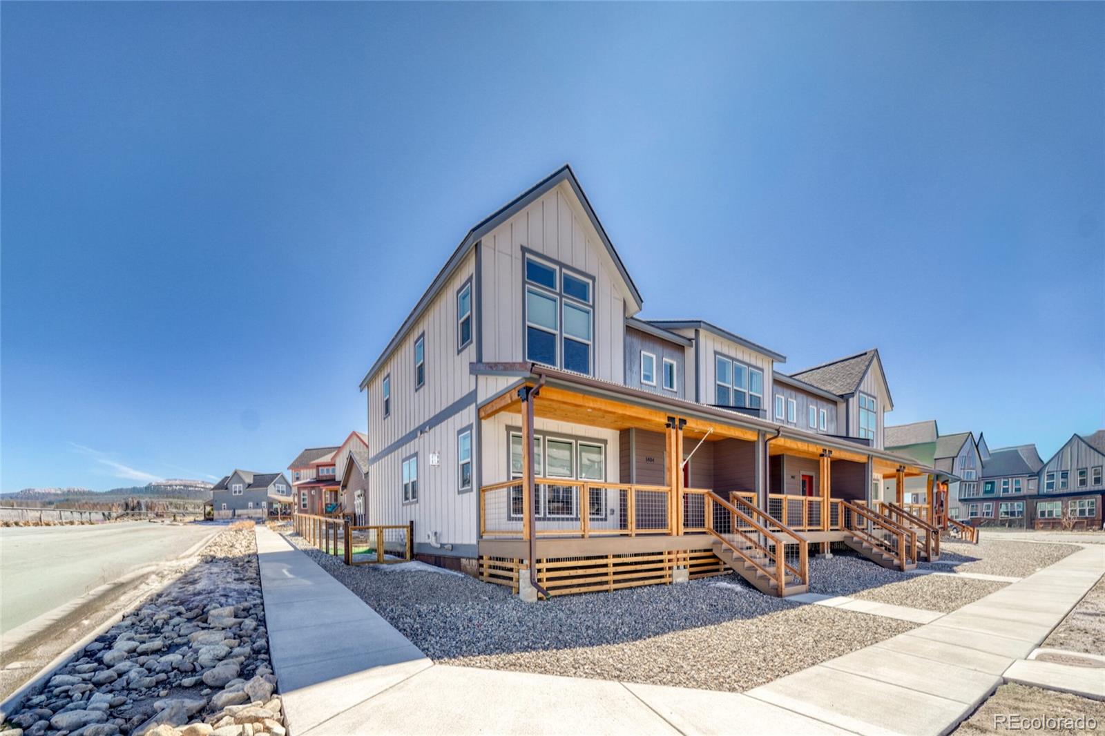 1404 Silver Vault Street